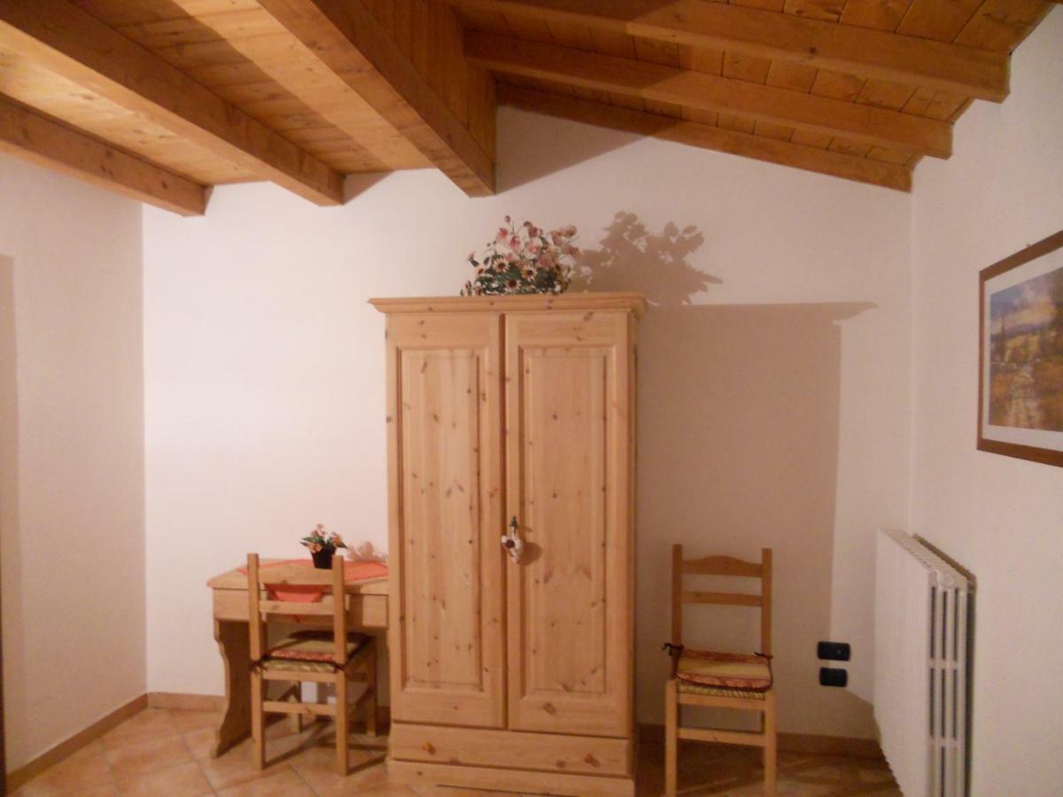 Agriturismo Lusani Caprino Veronese Bagian luar foto